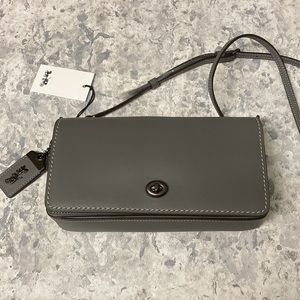 Coach Dinky authentic glovetanned leather Crossbody NWT